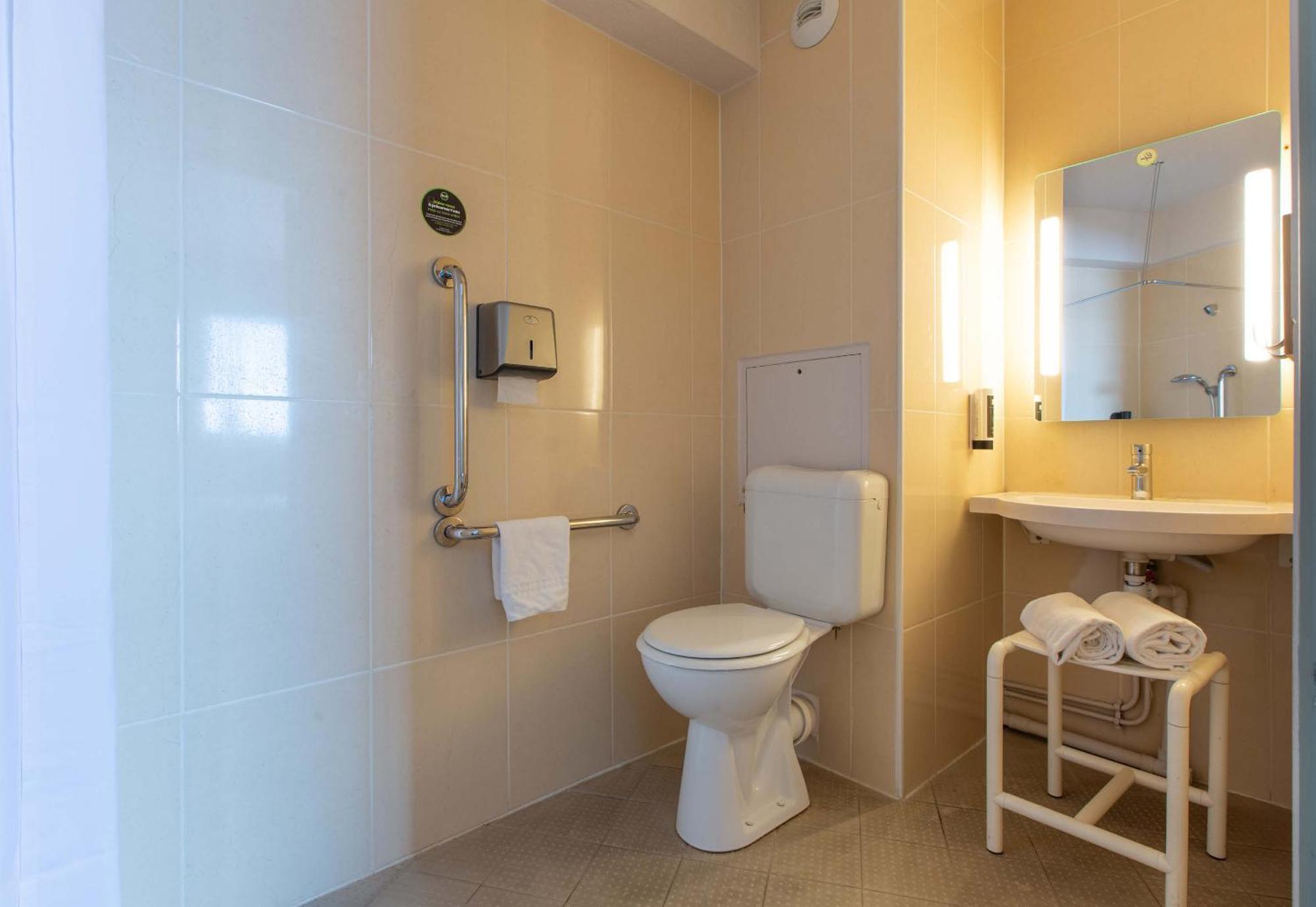 B&B Hotel Blois Sud Vineuil ヴィヌィユ エクステリア 写真