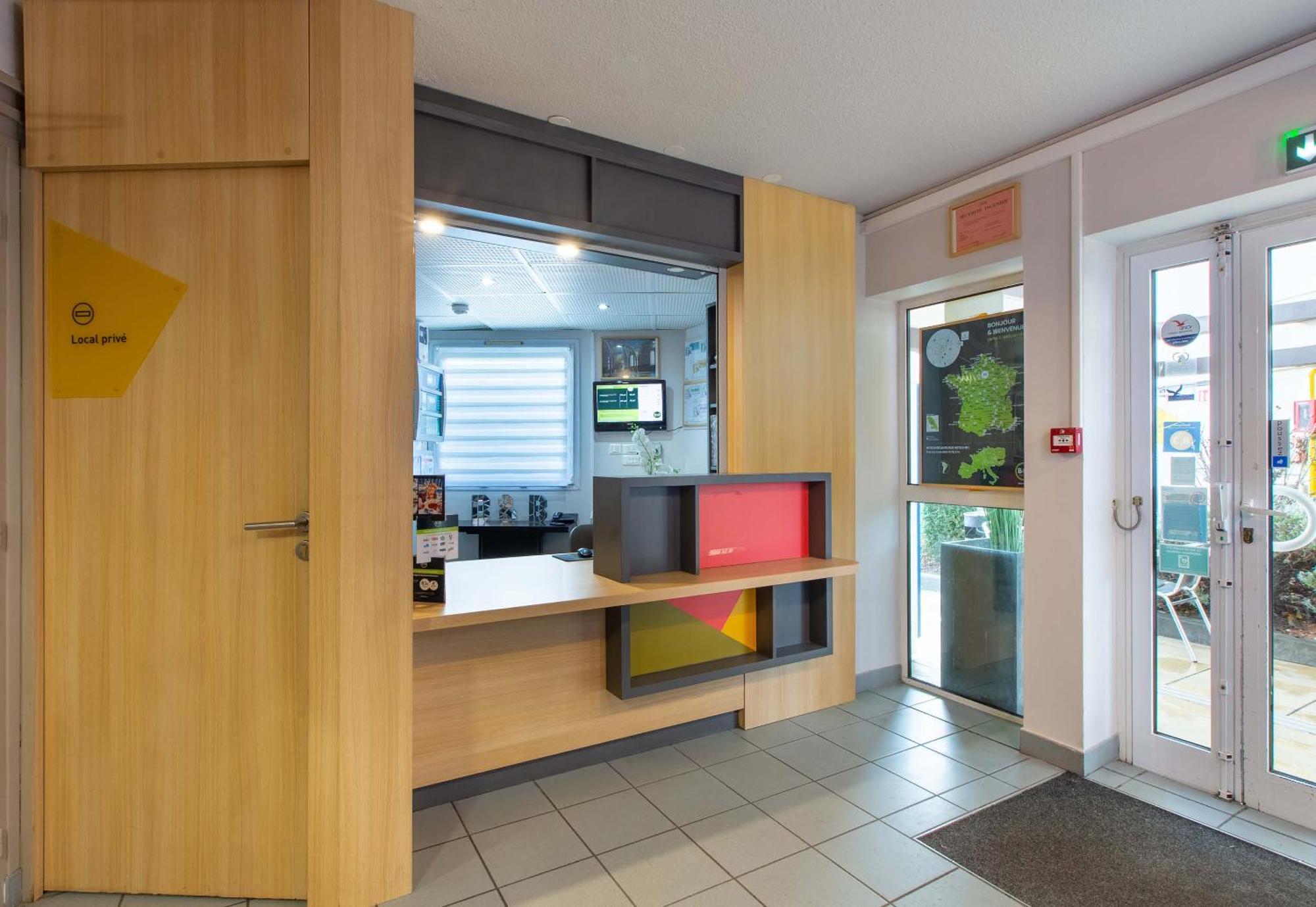 B&B Hotel Blois Sud Vineuil ヴィヌィユ エクステリア 写真
