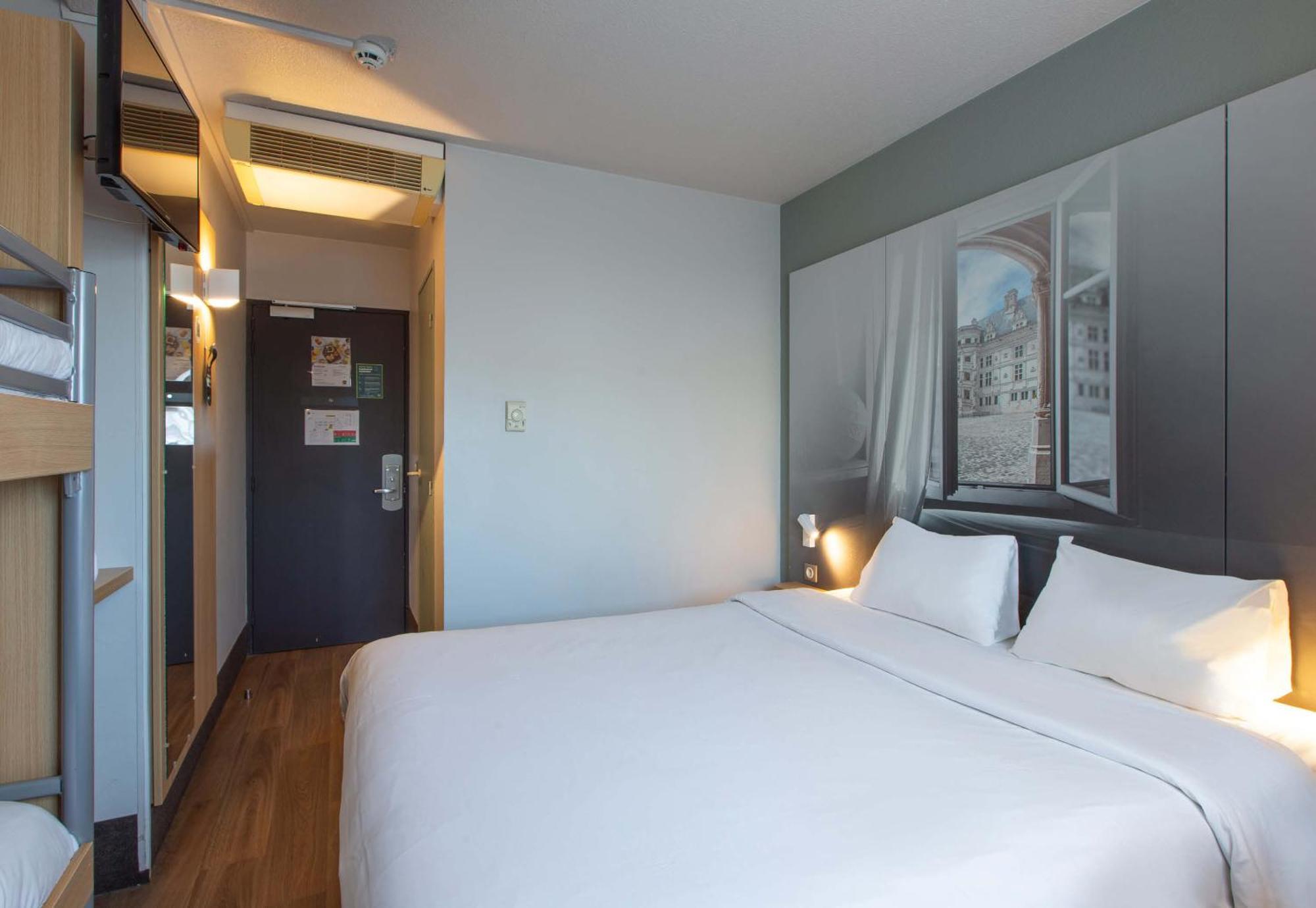 B&B Hotel Blois Sud Vineuil ヴィヌィユ エクステリア 写真
