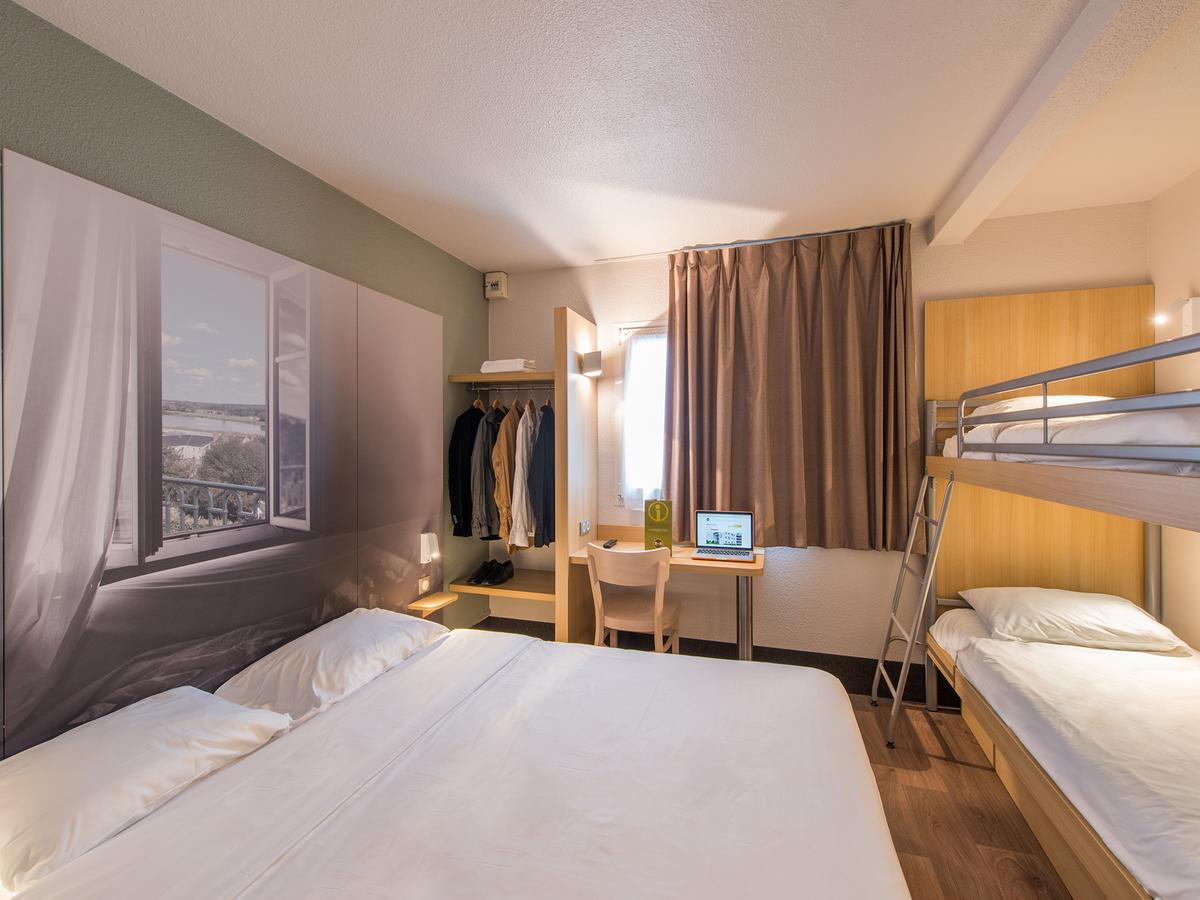 B&B Hotel Blois Sud Vineuil ヴィヌィユ エクステリア 写真